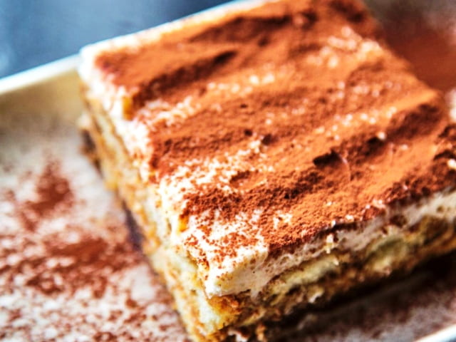 Best Pizza Bali Dessert Tiramisu